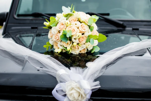 ماشین عروس در هما گشت